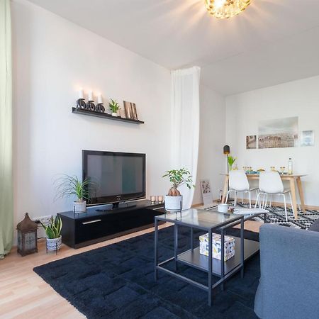 Ruhige Wohnung In Zentraler Lage - Quiet Flat In A Central Location Magdeburgo Exterior foto